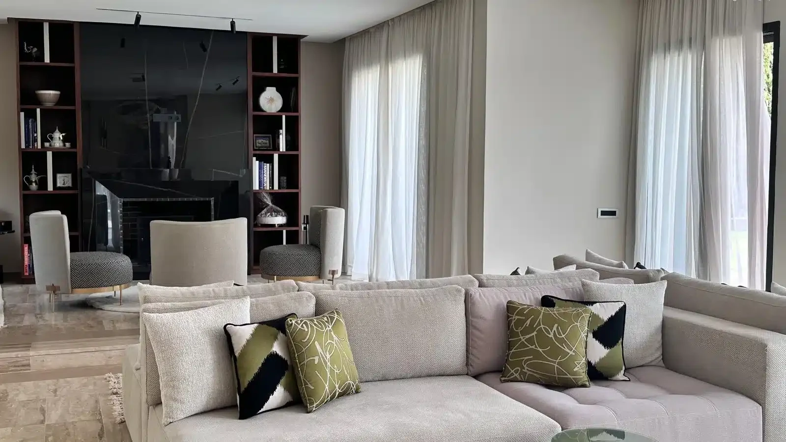 Luxury villa with pool and landscaped garden in Amelkis, Marrakech