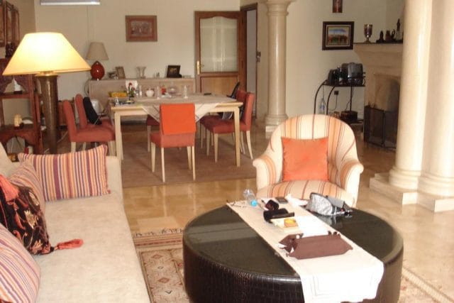 Luxury Two-Bedroom Apartment in Hivernage, Marrakech - 2