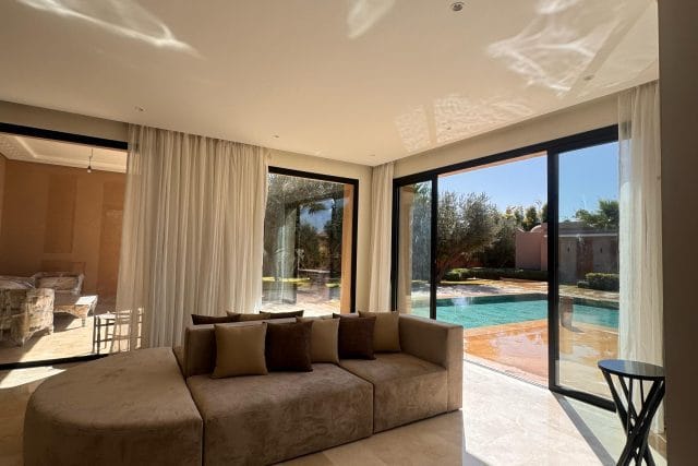 Five-Bedroom Villa with Expansion Plans in Marrakech - 3
