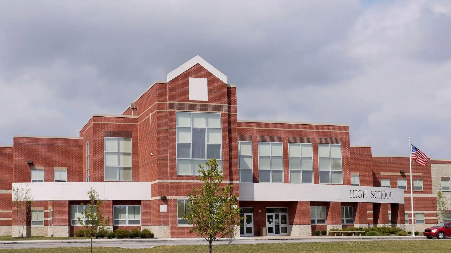 Investment school Marrakech Bellevue educational building exterior facade Gueliz